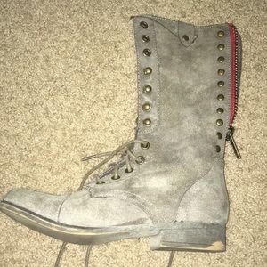 Ladies boots